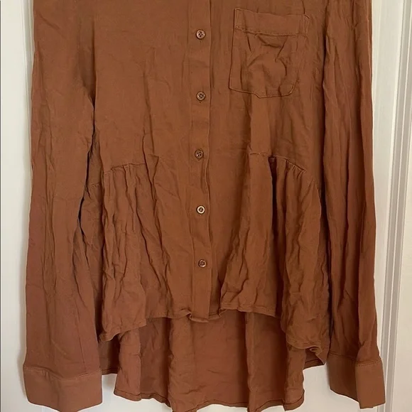 Rust Ruffle Button-Up Shirt - Picture 4 of 5